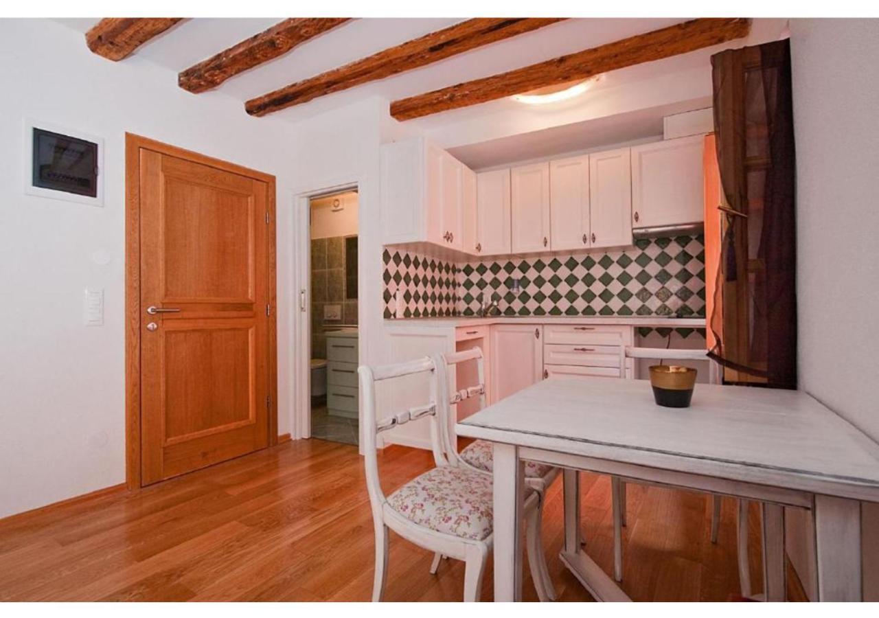 San Cristoforo Accommodations Rovinj - Garzotto Luaran gambar